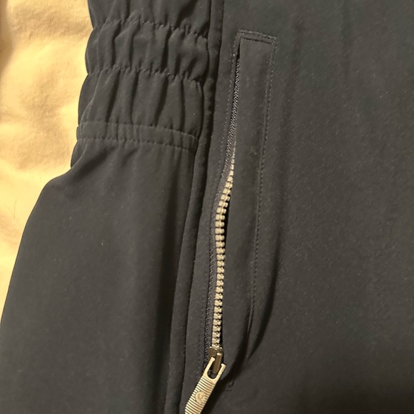 Lululemon jacket sz 6. Color is a dark navy. Perfect condition! - Picture 5 of 5